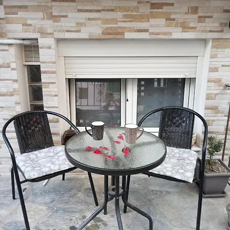 Nikis Апартаменты Волос